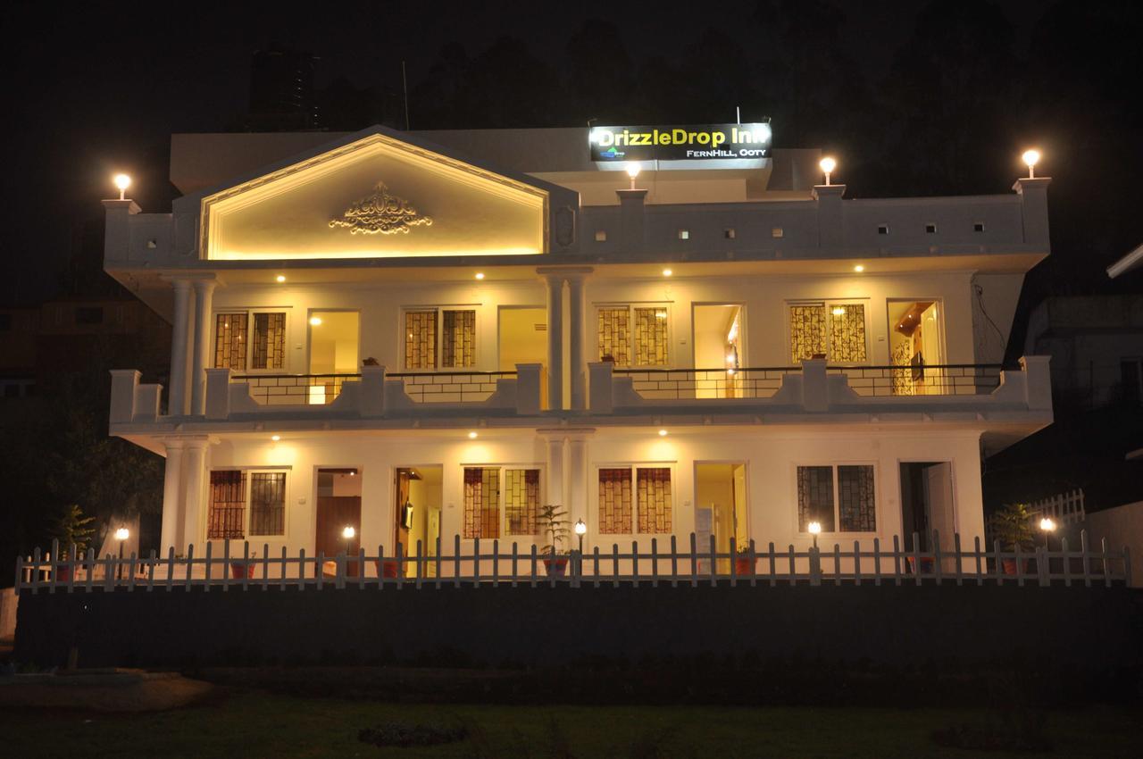 Drizzle Drop Inn Уті Екстер'єр фото